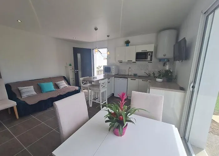 Holiday home Jolie Maison Chemin Des Vignes *