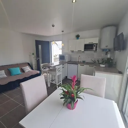 Vakantiehuis Jolie Maison Chemin Des Vignes *