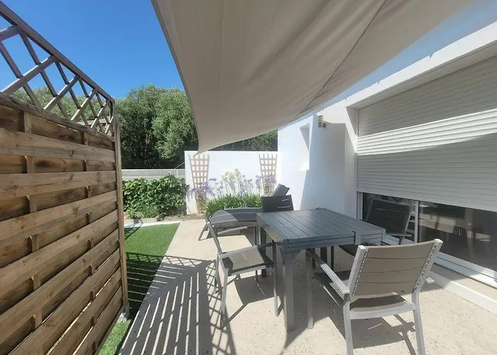 Jolie Maison Chemin Des Vignes *